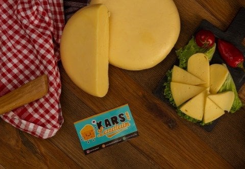 GÖBEK TAZE KAŞAR PEYNİRİ 500 GRAM