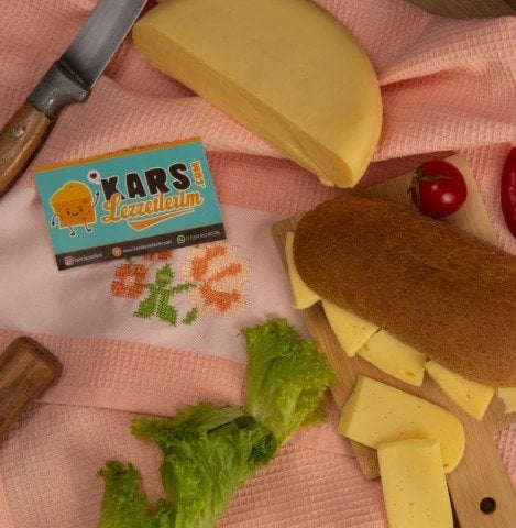 GÖBEK TAZE KAŞAR PEYNİRİ 500 GRAM