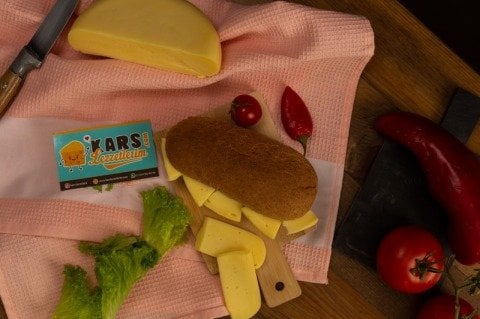 GÖBEK TAZE KAŞAR PEYNİRİ 500 GRAM