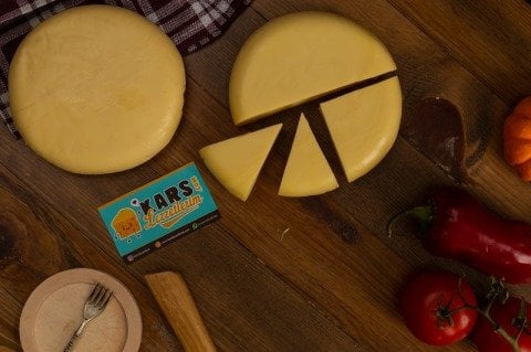 GÖBEK TAZE KAŞAR PEYNİRİ 500 GRAM