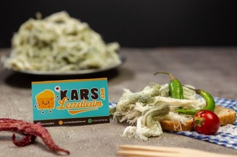 YEŞİL ÇEÇİL PEYNİRİ 1 KİLO