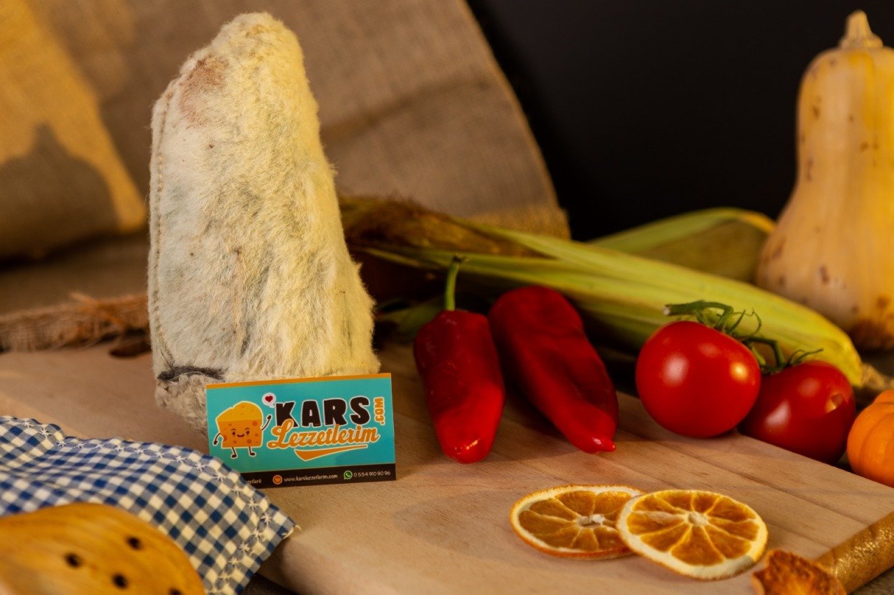 ERZİNCAN DERİ TULUM PEYNİRİ 500 GRAM