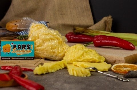 YAĞLI ÇEÇİL PEYNİRİ 1 KİLO