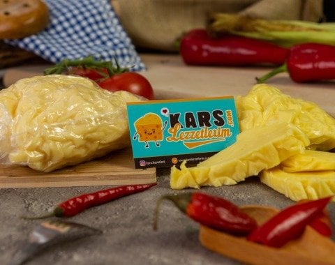 YAĞLI ÇEÇİL PEYNİRİ 1 KİLO