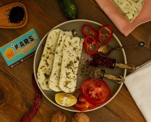 OTLU PEYNİR 500 GRAM