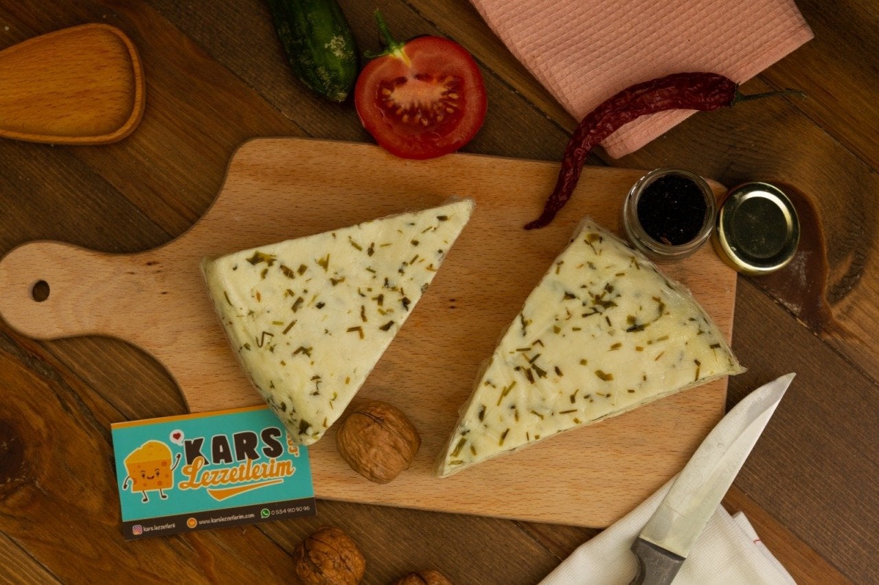 OTLU PEYNİR 500 GRAM